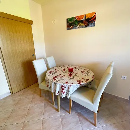 Apartment Combaj