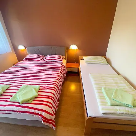 Apartman Combaj *