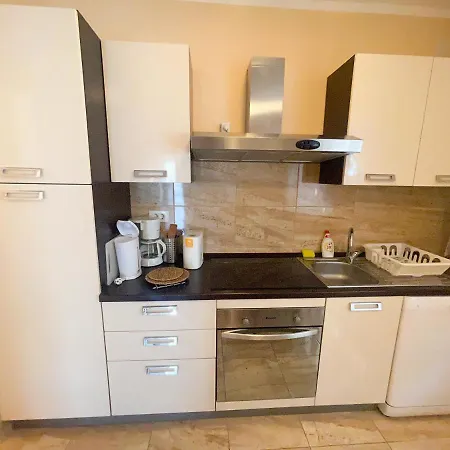 Combaj Apartman