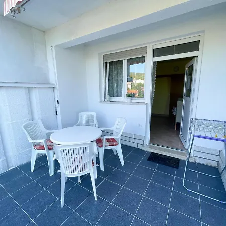 Apartment Combaj Jadranovo