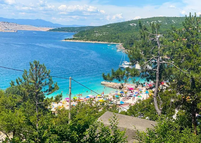 Combaj Apartman *